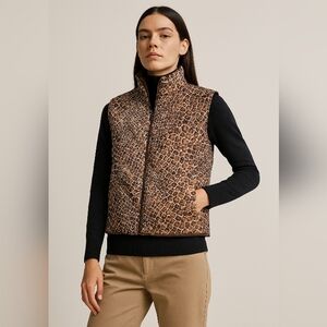 Reversible Giraffe Print Or Solid Quilted Vest Brown Large